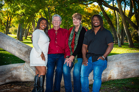 2108-SetzerFamily-WillowPondPhoto2024